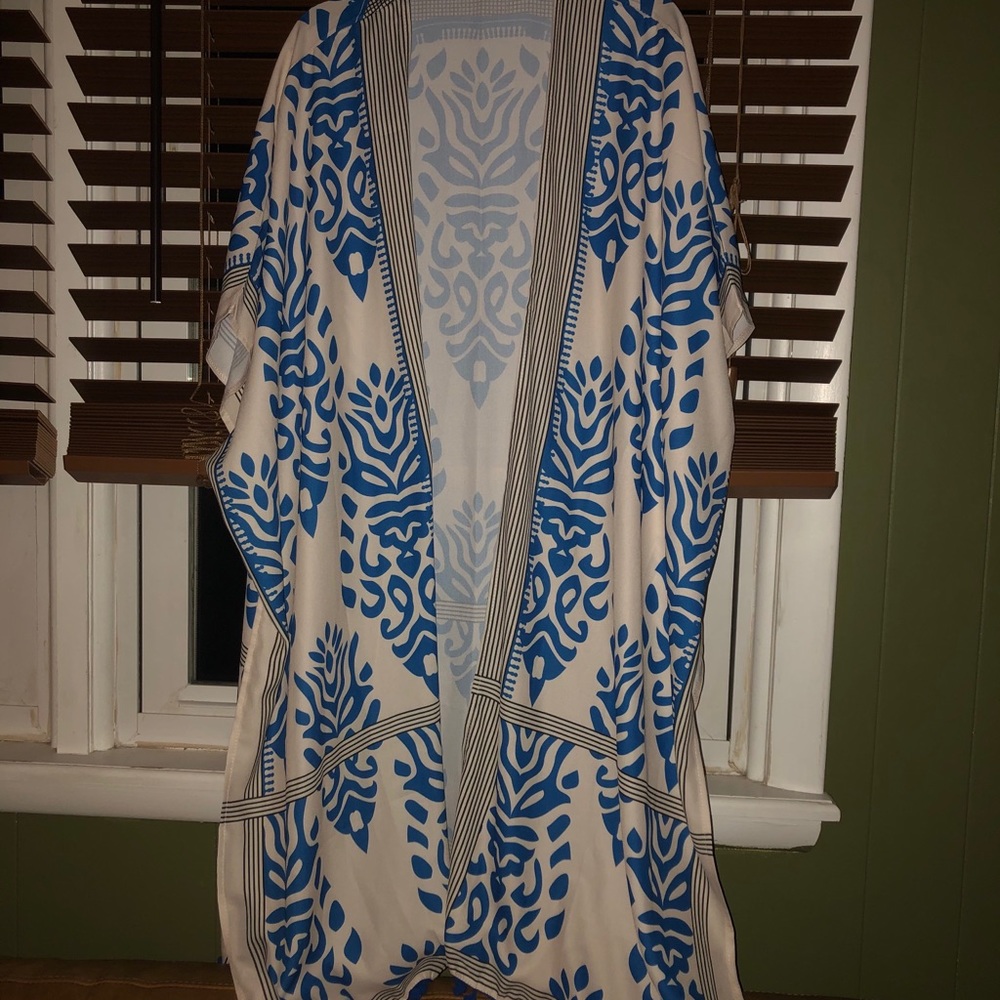 Long, blue kimono